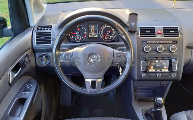 VW Touran 2.0 CR TDI Comfortline személygépkocsi - 1968cm3 Diesel 120477 10/39