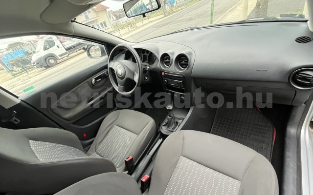 SEAT Ibiza 1.4 16V Reference személygépkocsi - 1390cm3 Benzin 121344 11/12