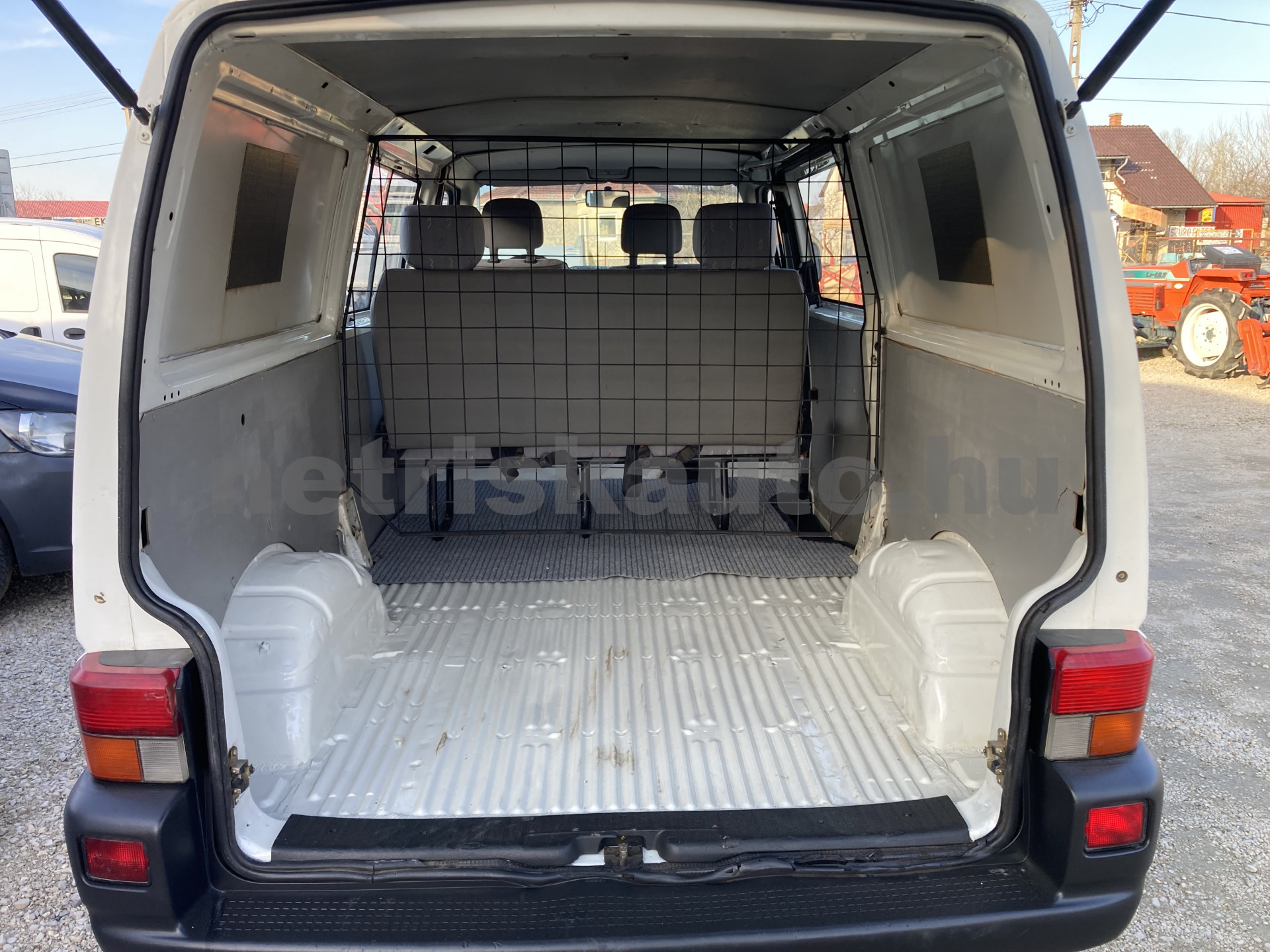 VW Transporter 2.4 Mixto tehergépkocsi 3,5t össztömegig - 2370cm3 Diesel 121414 9/9