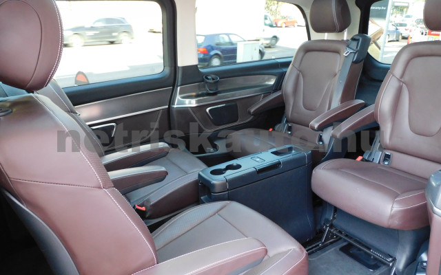 MERCEDES-BENZ V-osztály V 250 d Exclusive L 4Matic Aut. tehergépkocsi 3,5t össztömegig - 2143cm3 Diesel 120146 10/12