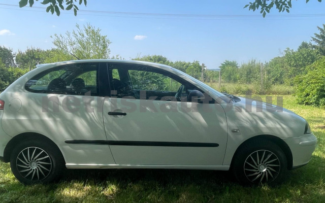 SEAT Ibiza 1.2 12V Stella személygépkocsi - 1198cm3 Benzin 121186 4/10
