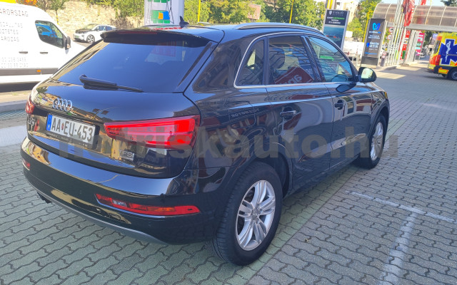 AUDI Q3 2.0 TFSi Sport quattro S-tronic személygépkocsi - 1984cm3 Benzin 121521 11/11