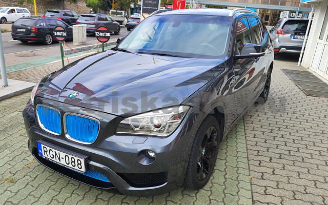 BMW X1 X1 xDrive20d Aut. személygépkocsi - 1995cm3 Diesel 121270 8/9