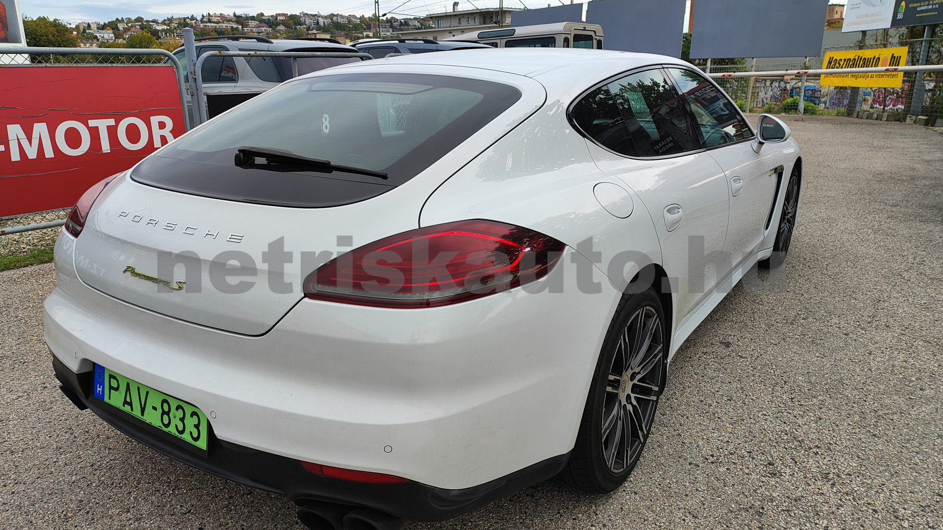 PORSCHE Panamera Panamera S E-Hybrid tiptronic személygépkocsi - 2995cm3 Hybrid 121294 11/11