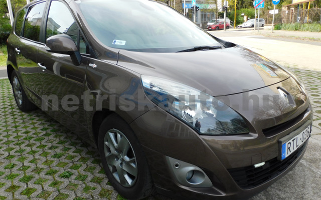 RENAULT Scénic 1.6 dCi Stop&Start Privilege személygépkocsi - 1598cm3 Diesel 121125 2/12
