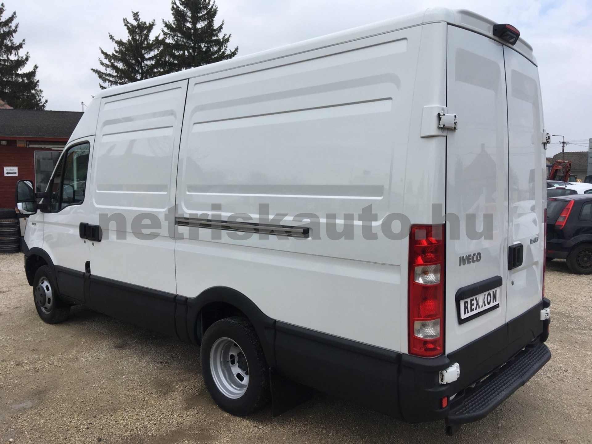 IVECO Egyéb tehergépkocsi 3,5t össztömegig - 2998cm3 Diesel 119450 3/8