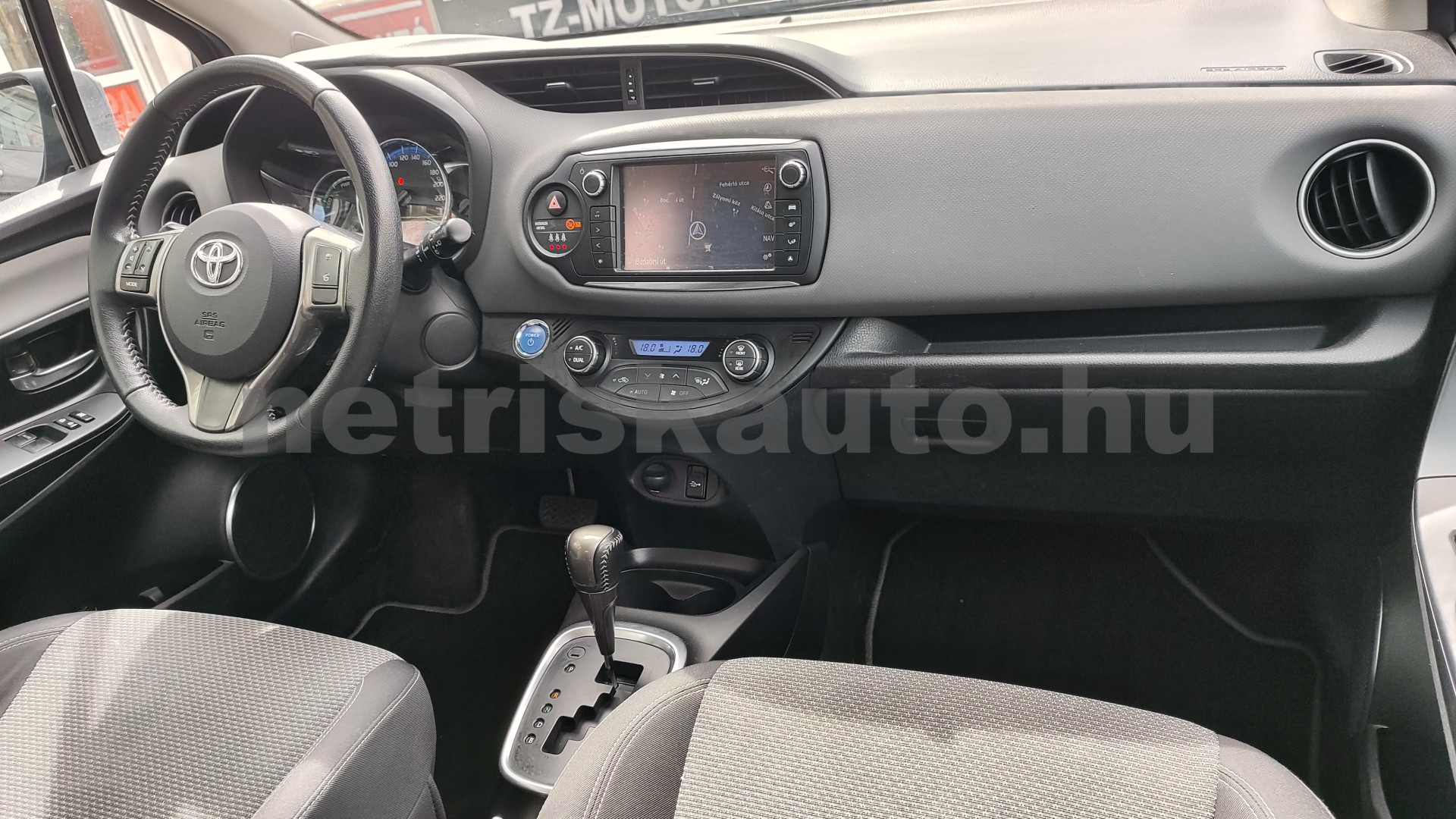 TOYOTA Yaris 1.5 HSD Active Aut. személygépkocsi - 1497cm3 Hybrid 121440 8/12