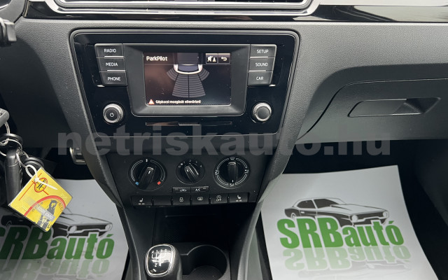SKODA Rapid 1.6 CR TDI Ambition személygépkocsi - 1598cm3 Diesel 121332 9/12