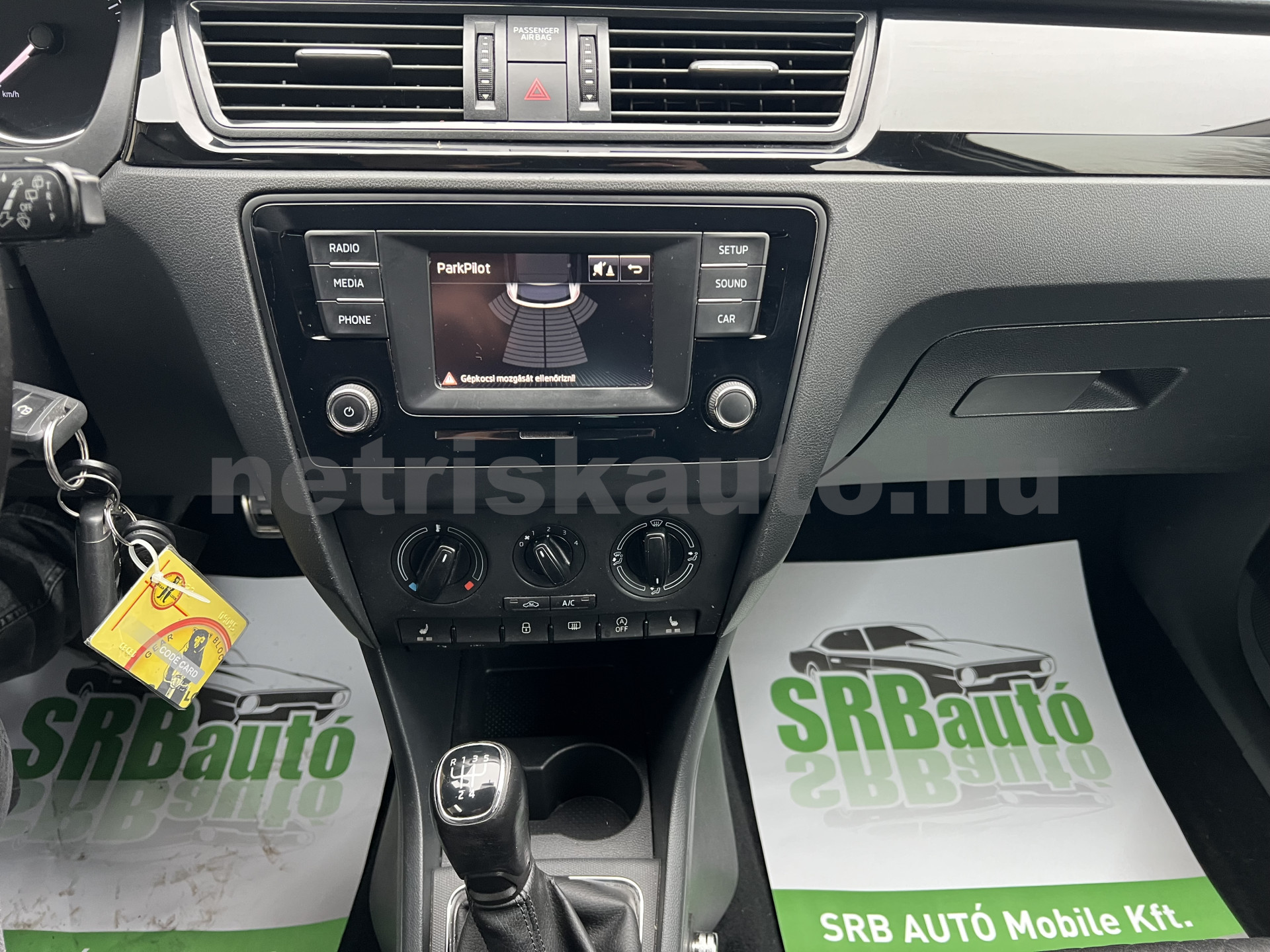 SKODA Rapid 1.6 CR TDI Ambition személygépkocsi - 1598cm3 Diesel 121332 9/12