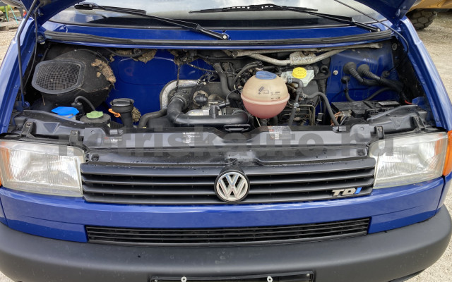 VW Transporter 2.5 7DL 1T2 tehergépkocsi 3,5t össztömegig - 2461cm3 Diesel 121464 5/8