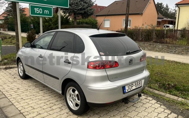 SEAT Ibiza 1.4 16V Reference személygépkocsi - 1390cm3 Benzin 121344 7/12