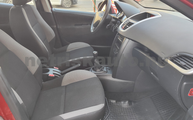 PEUGEOT 207 1.4 HDi Trendy személygépkocsi - 1398cm3 Diesel 121480 8/12