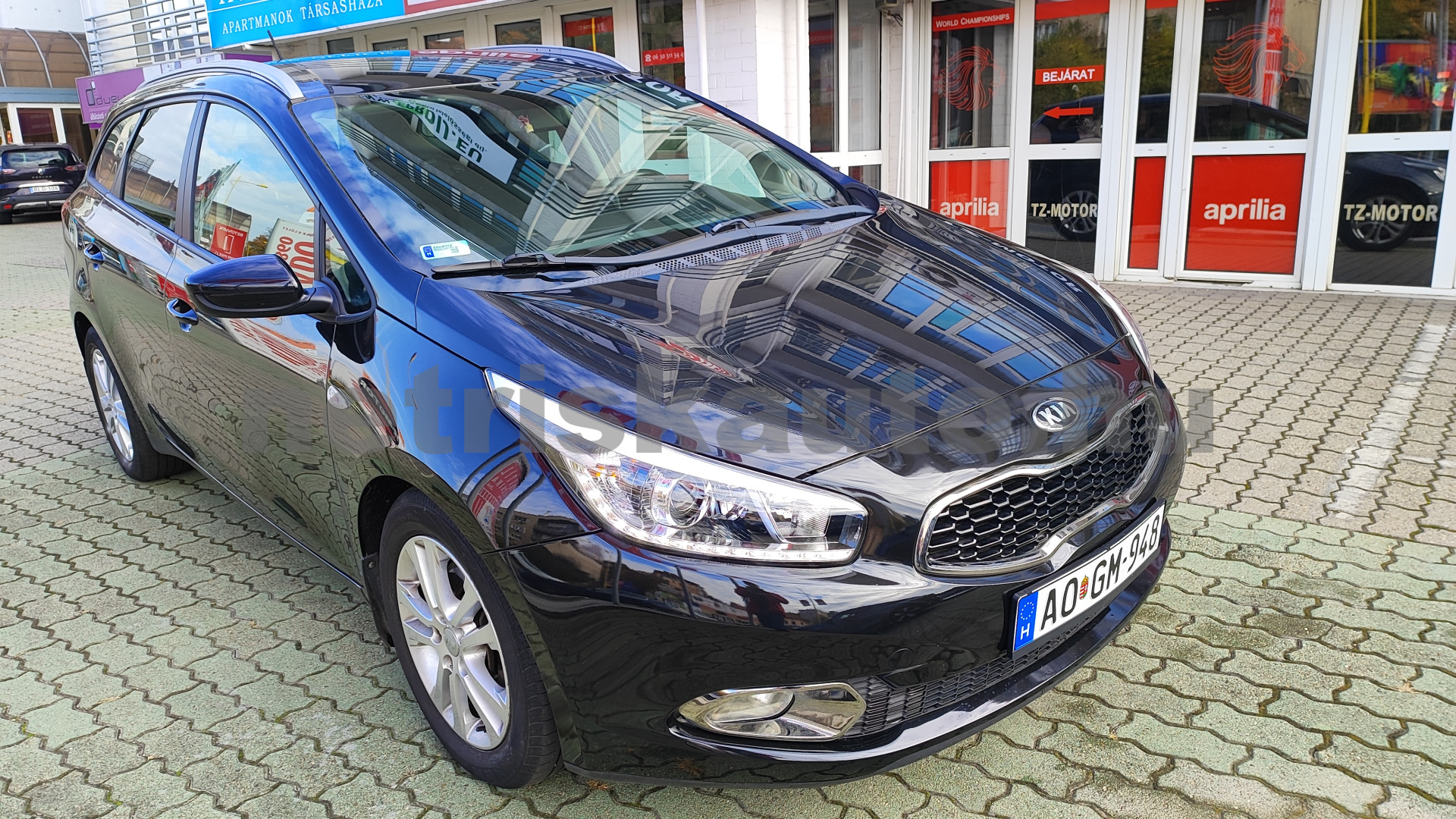 KIA Cee'd 1.4 CRDI EX személygépkocsi - 1396cm3 Diesel 121299 1/12