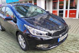 KIA Carens személygépkocsi - 1396cm3 Diesel 121299