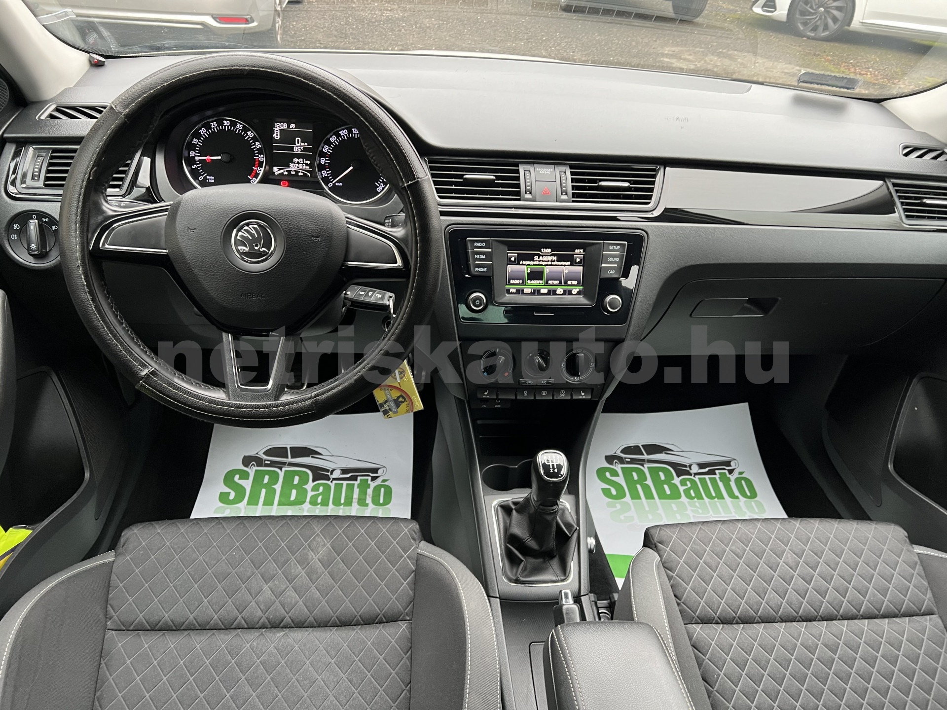 SKODA Rapid 1.6 CR TDI Ambition személygépkocsi - 1598cm3 Diesel 121332 7/12