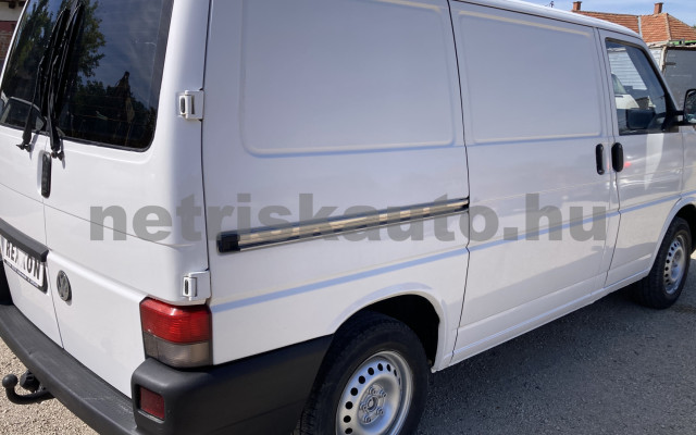 VW Transporter 2.5 7DA 1T2 tehergépkocsi 3,5t össztömegig - 2461cm3 Diesel 121574 4/9