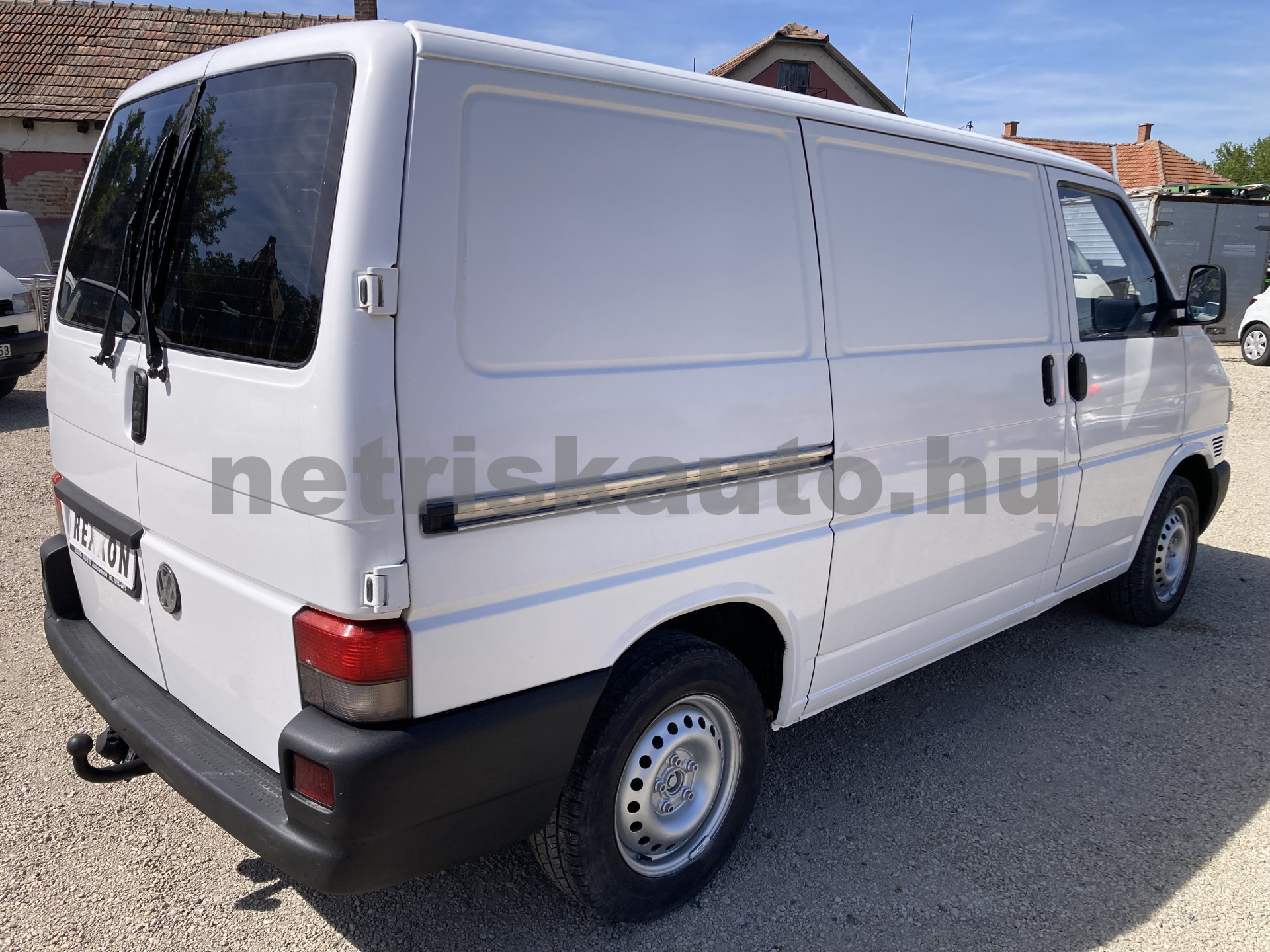 VW Transporter 2.5 7DA 1T2 tehergépkocsi 3,5t össztömegig - 2461cm3 Diesel 121574 4/9