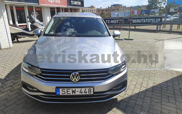 VW Passat 2.0 TDI SCR Business DSG személygépkocsi - 1968cm3 Diesel 121560 3/12