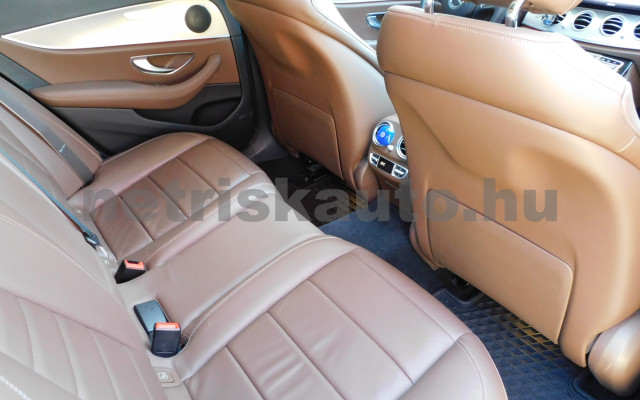 MERCEDES-BENZ E-osztály E 350 d 4Matic 9G-TRONIC személygépkocsi - 2987cm3 Diesel 121169 12/12