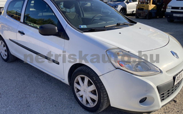 RENAULT Clio CLIO III 1.5 dCi Société GYORSAN ELVIHET tehergépkocsi 3,5t össztömegig - 1461cm3 Diesel 121605 2/8