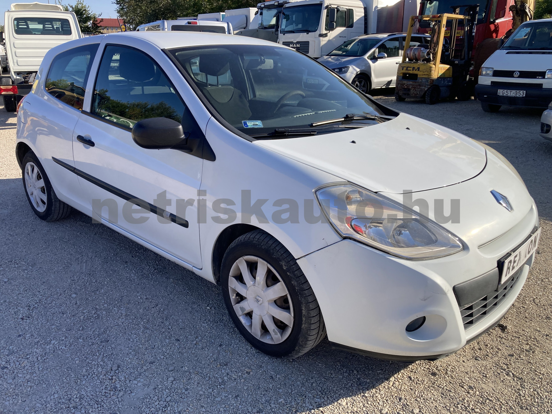 RENAULT Clio CLIO III 1.5 dCi Société GYORSAN ELVIHET tehergépkocsi 3,5t össztömegig - 1461cm3 Diesel 121605 2/8