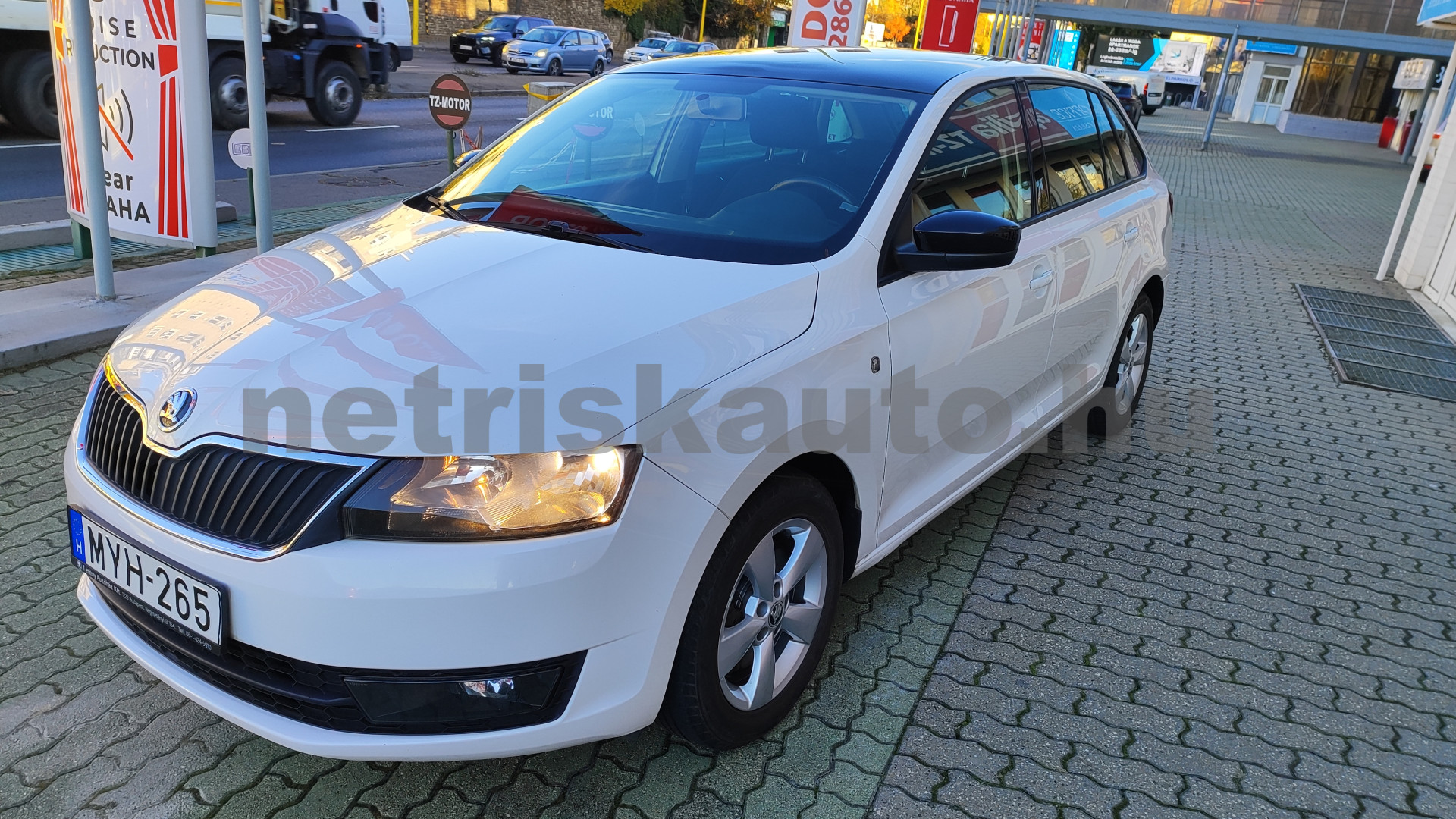 SKODA Rapid 1.2 TSI Ambition személygépkocsi - 1197cm3 Benzin 121305 11/12