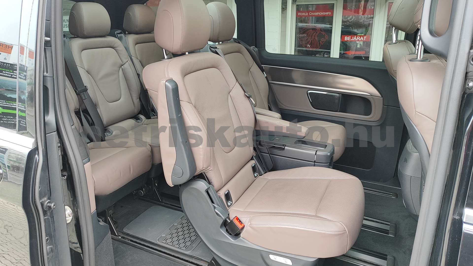 MERCEDES-BENZ V-osztály V 300 BlueTEC/d K Aut. 7sz tehergépkocsi 3,5t össztömegig - 1950cm3 Diesel 121354 8/12