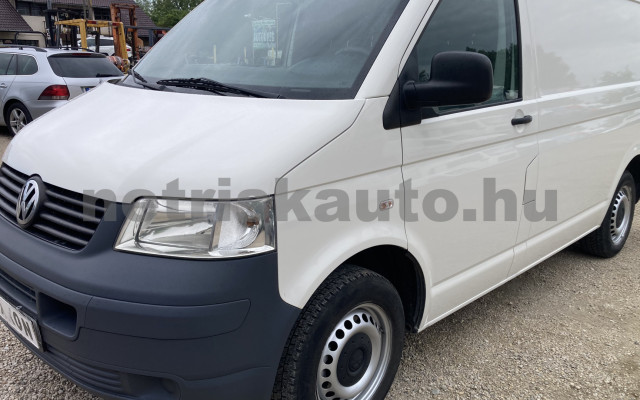 VW Transporter 1.9 TDI tehergépkocsi 3,5t össztömegig - 1896cm3 Diesel 121515 2/9