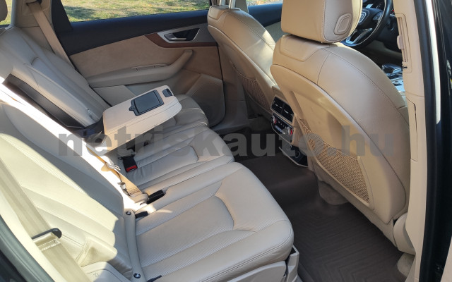 AUDI Q7 3.0 V6 TDI quattro tiptronic személygépkocsi - 2967cm3 Diesel 121310 8/12