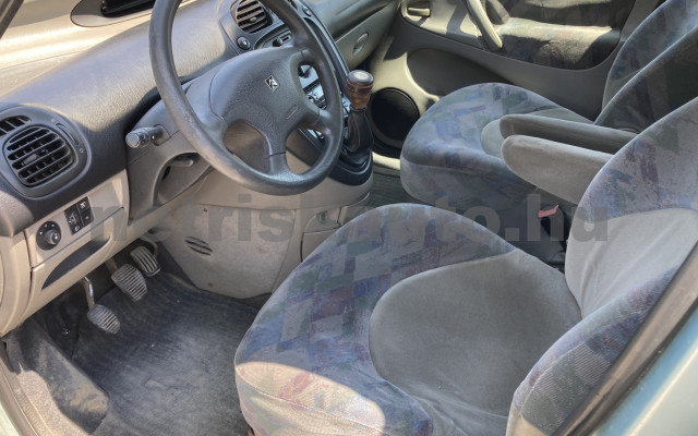 CITROEN Xsara Picasso 1.6 SX személygépkocsi - 1587cm3 Benzin 121516 5/10