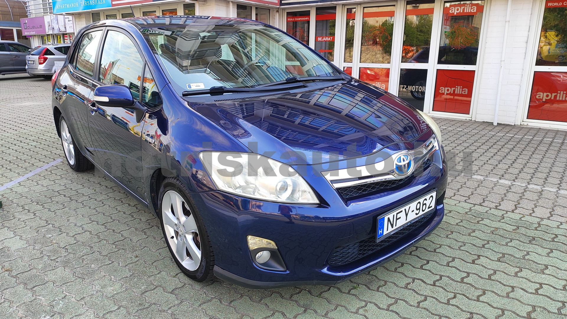 TOYOTA Auris 1.8 HSD Sol Navi Aut. személygépkocsi - 1798cm3 Hybrid 121524 1/12