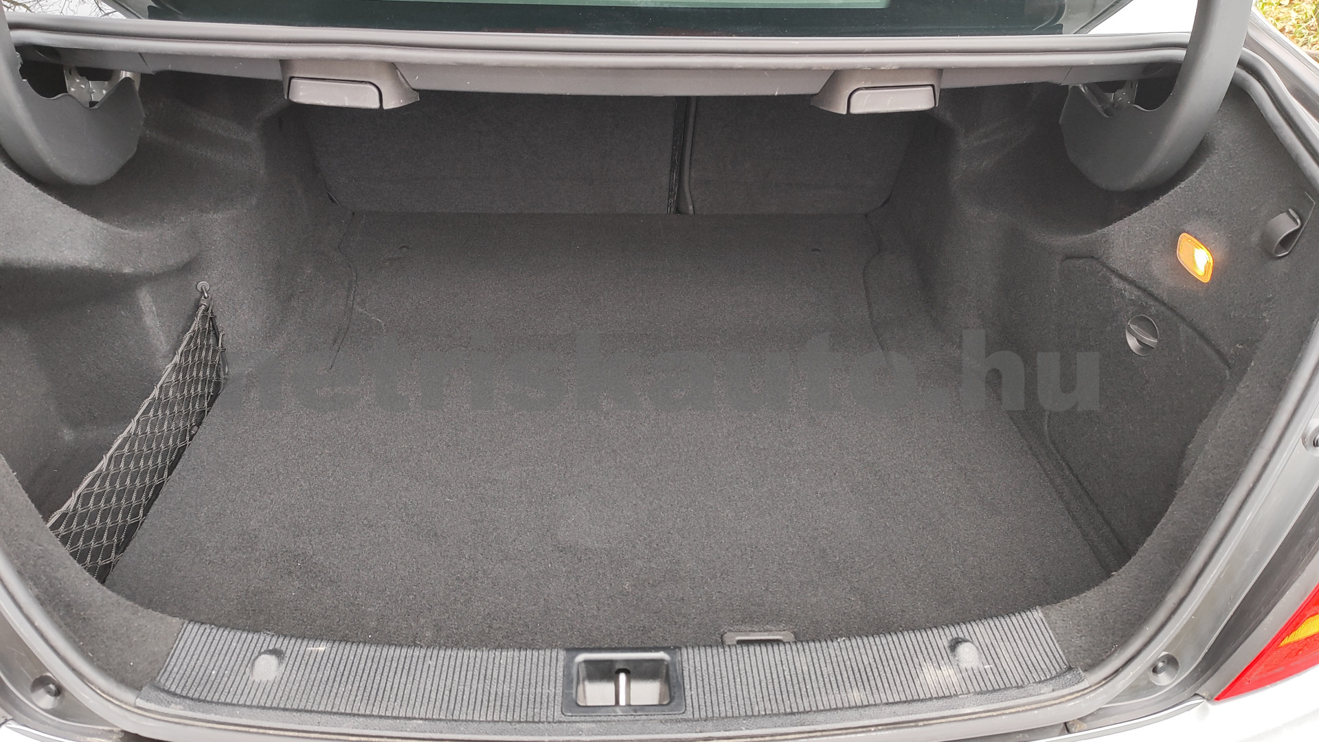 MERCEDES-BENZ C-osztály C 180 BlueEFFICIENCY Avantgarde Aut személygépkocsi - 1595cm3 Benzin 121402 10/12