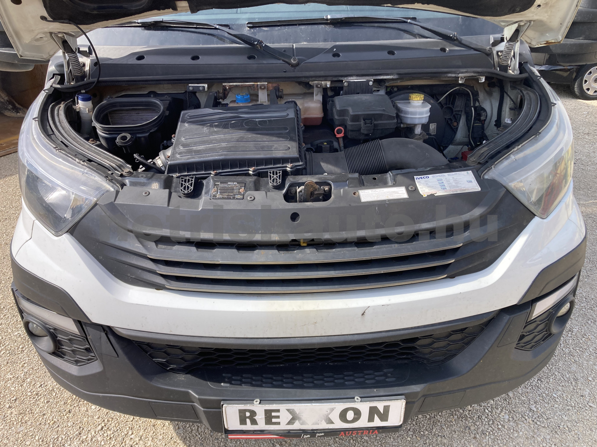 IVECO 35 35 S 18 3750 Aut. tehergépkocsi 3,5t össztömegig - 2998cm3 Diesel 121272 6/8