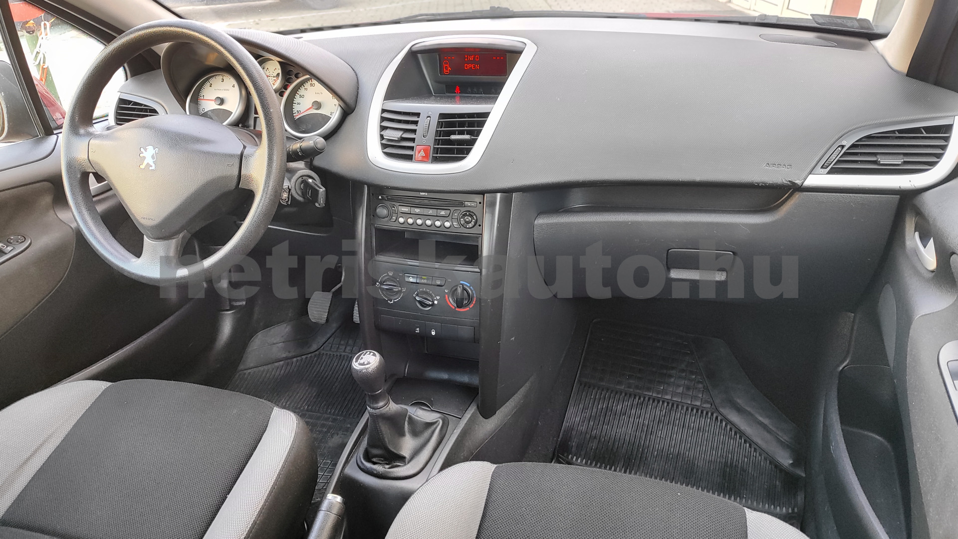 PEUGEOT 207 1.4 HDi Trendy személygépkocsi - 1398cm3 Diesel 121480 7/12