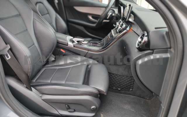 MERCEDES-BENZ C-osztály C 200 4Matic 9G-TRONIC személygépkocsi - 1991cm3 Benzin 121345 10/12