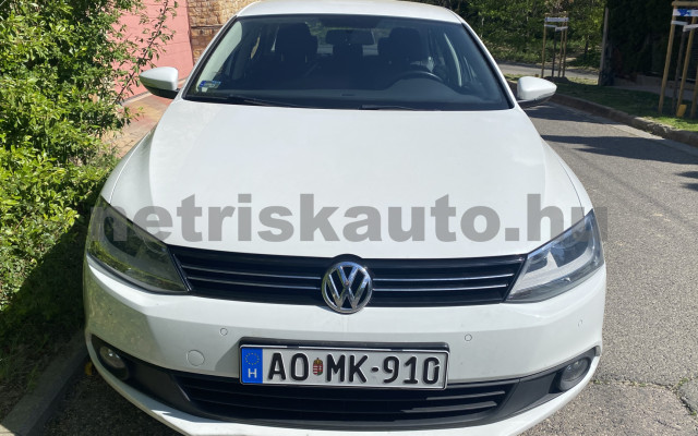 VW Jetta 1.2 TSI Comfortline személygépkocsi - 1197cm3 Benzin 121444 3/12