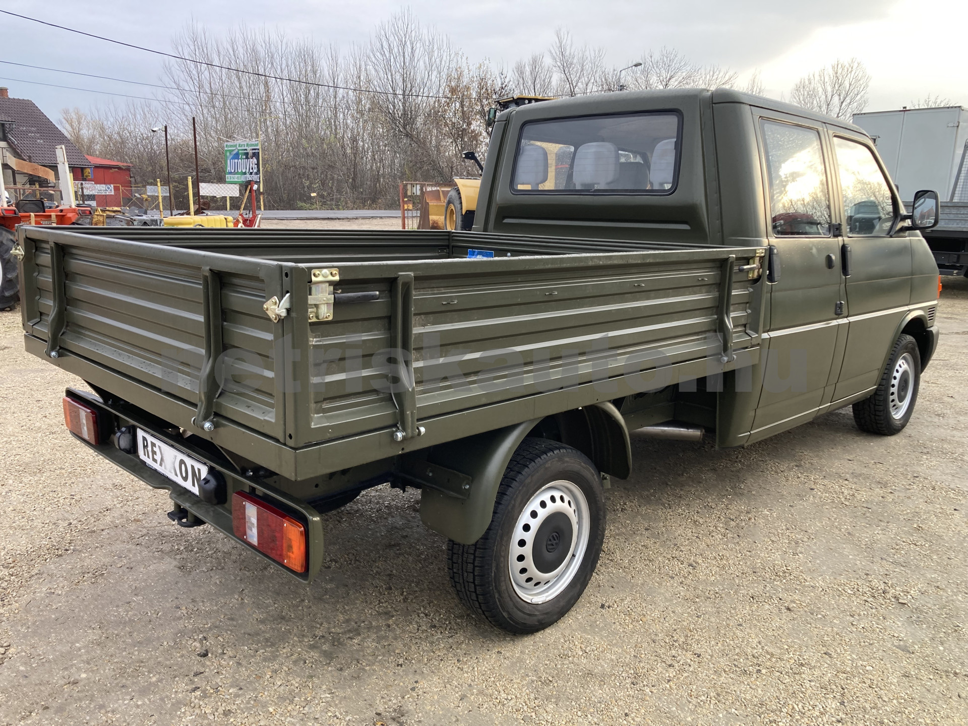 VW Transporter 2.4 Syncro 7DM 1F5 F tehergépkocsi 3,5t össztömegig - 2370cm3 Diesel 121346 3/9