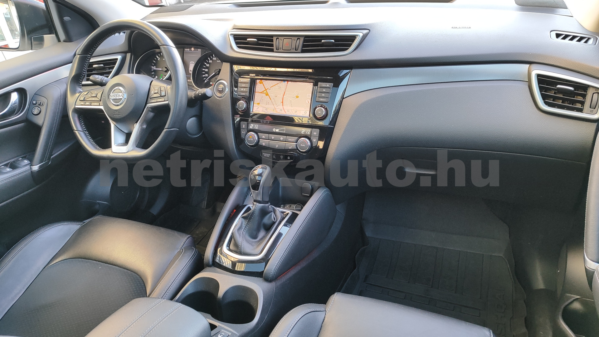 NISSAN Qashqai 1.7 dCi Tekna 4x4 Xtronic személygépkocsi - 1749cm3 Diesel 121338 8/12