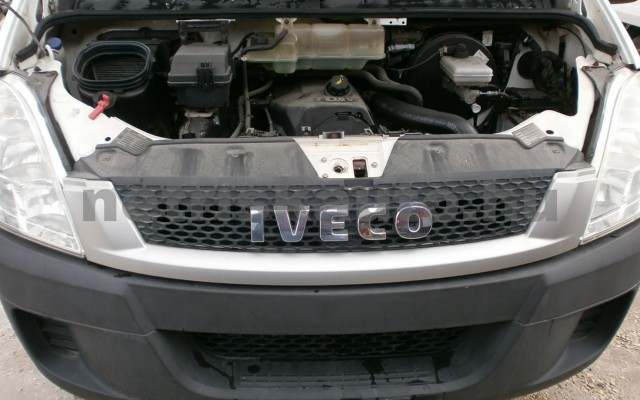 IVECO 35 35 DailyS 12 V 3300 H2 ZÁRT+E. FAL tehergépkocsi 3,5t össztömegig - 2286cm3 Diesel 119812 5/9