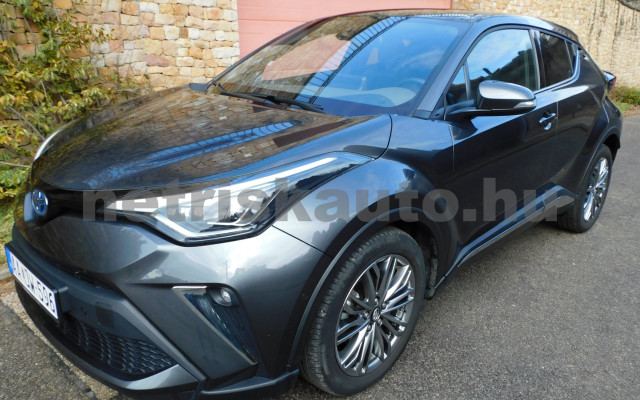TOYOTA C-HR 1.8 Hybrid Executive MY21 e-CVT személygépkocsi - 1798cm3 Hybrid 120045 3/12