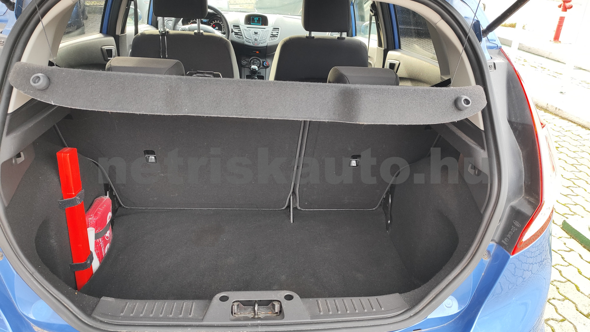 FORD Fiesta 1.25 Ambiente személygépkocsi - 1242cm3 Benzin 121340 10/12