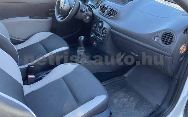RENAULT Clio 1.5 dCi Société tehergépkocsi 3,5t össztömegig - 1461cm3 Diesel 120422 7/8