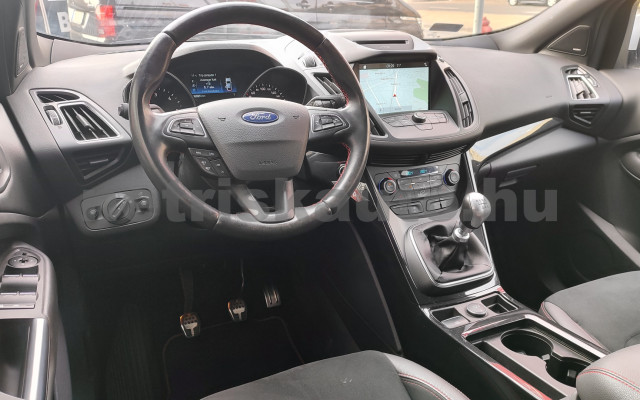 FORD Kuga 2.0 TDCi ST-Line AWD személygépkocsi - 1997cm3 Diesel 121421 6/12