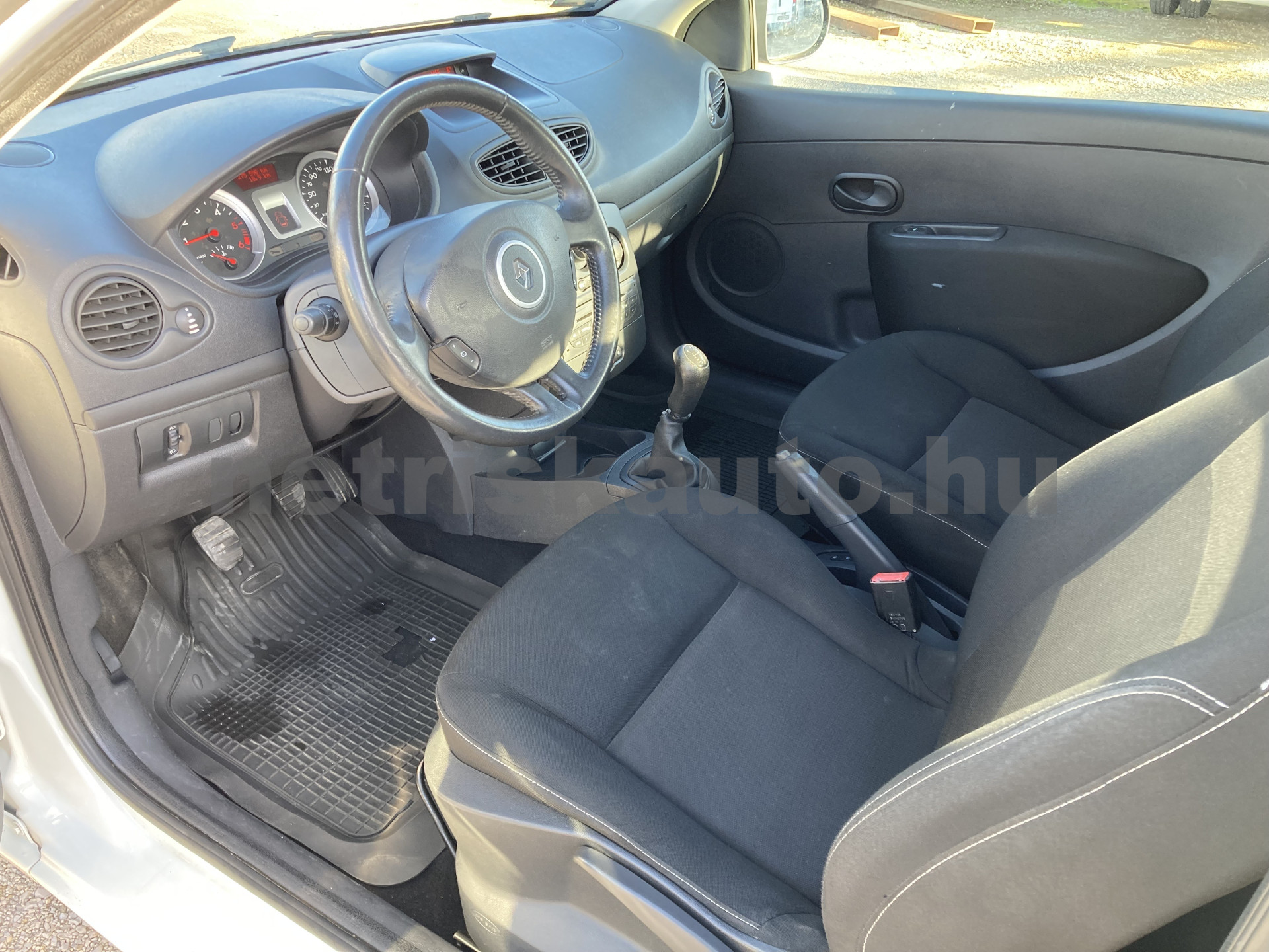 RENAULT Clio CLIO III 1.5 dCi Société MAGYAR,GYORSAN  tehergépkocsi 3,5t össztömegig - 1461cm3 Diesel 121321 6/8