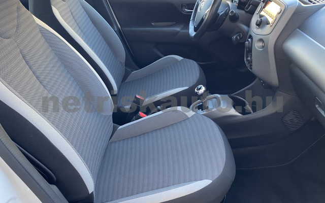 TOYOTA Aygo 1.0 x-play x-shift személygépkocsi - 998cm3 Benzin 121626 8/12