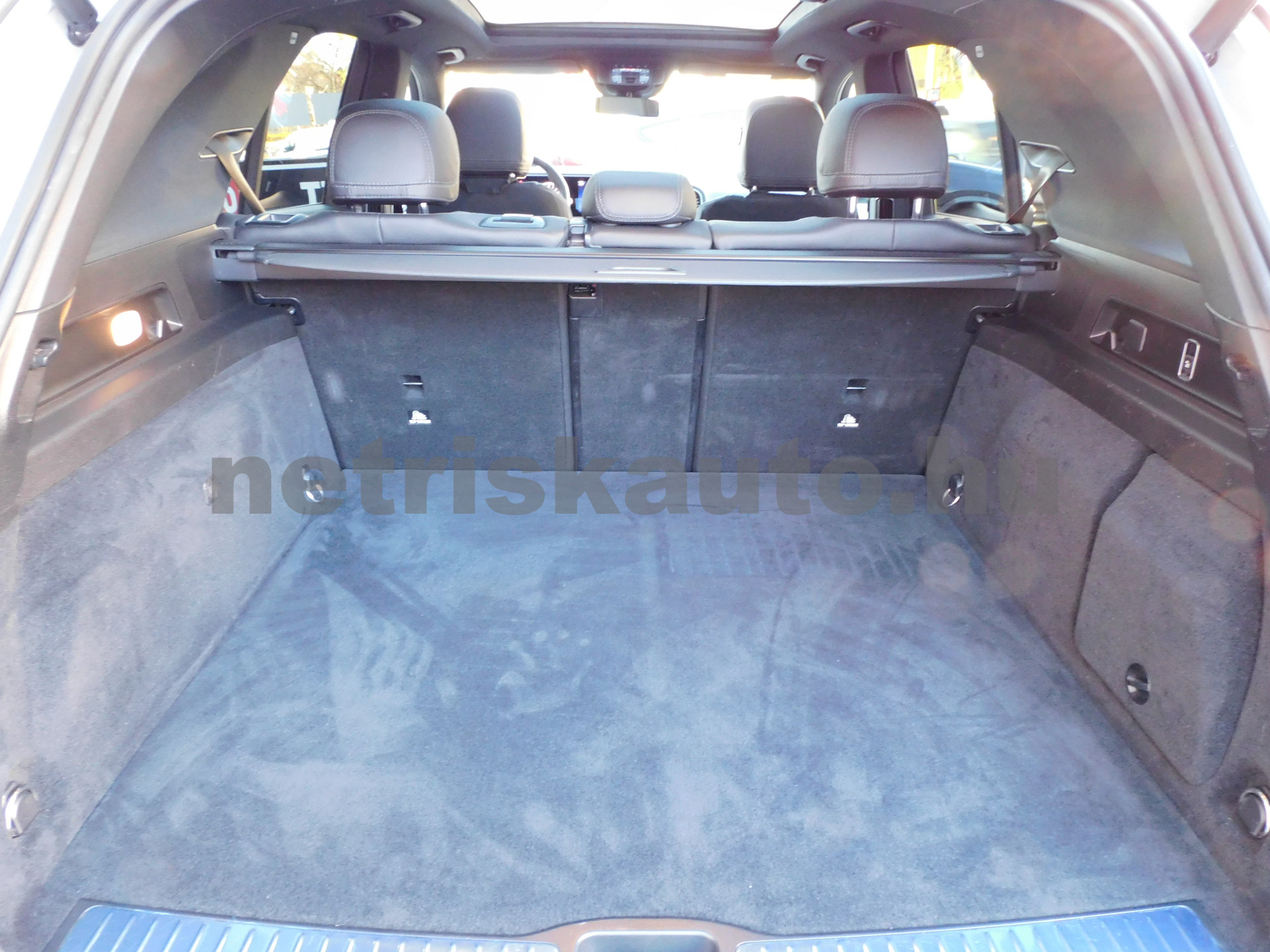 MERCEDES-BENZ GLE-osztály GLE 350 de 4Matic 9G-TRONIC Plug-in személygépkocsi - 1950cm3 Hybrid 121124 11/12