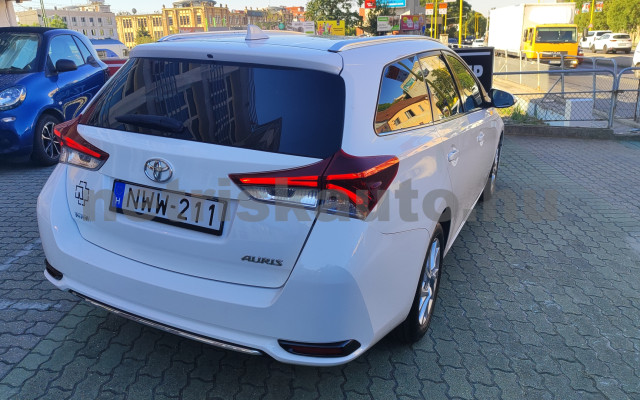 TOYOTA Auris 1.6 Active Comfort személygépkocsi - 1598cm3 Benzin 121525 12/12