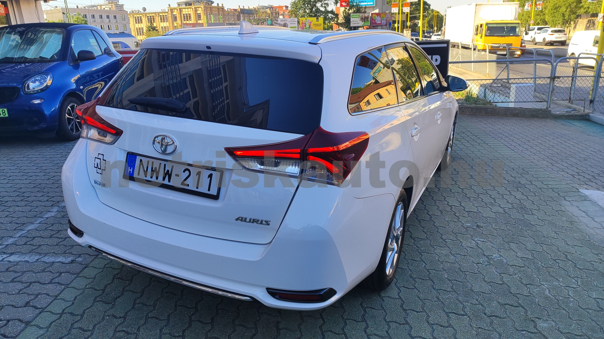 TOYOTA Auris 1.6 Active Comfort személygépkocsi - 1598cm3 Benzin 121525 12/12