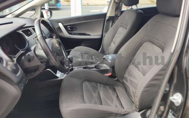 KIA Carens személygépkocsi - 1396cm3 Diesel 121299 4/12