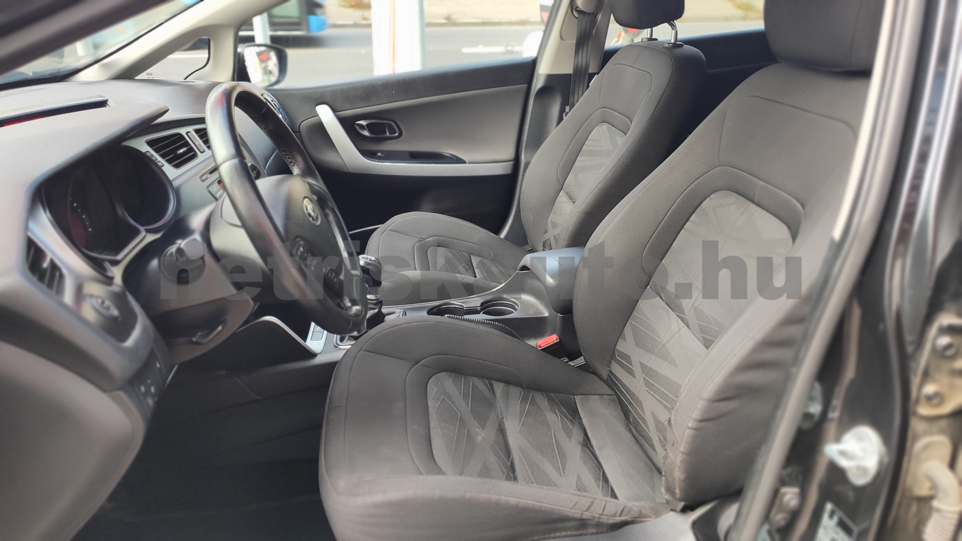 KIA Cee'd 1.4 CRDI EX személygépkocsi - 1396cm3 Diesel 121299 4/12